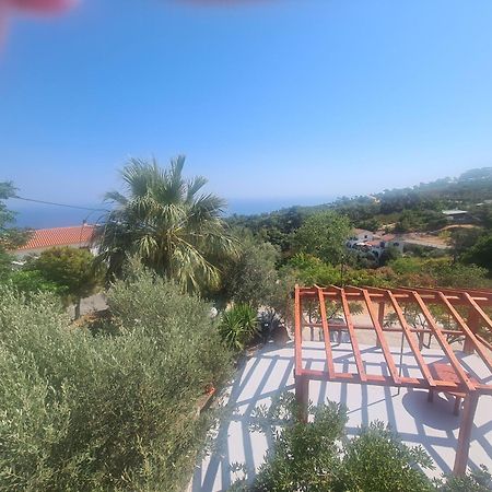 Raches  Spitikariotiko Panoramic Home מראה חיצוני תמונה