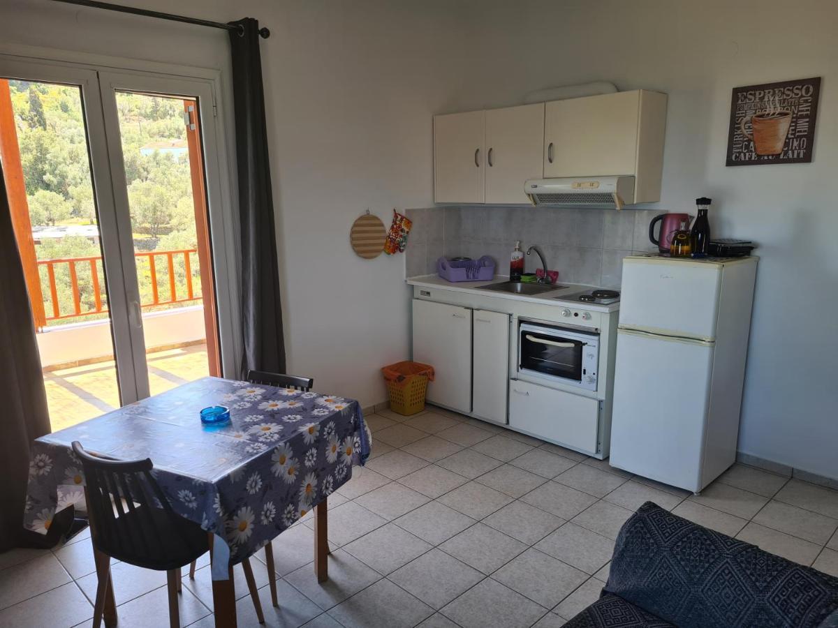 Raches  Spitikariotiko Panoramic Home מראה חיצוני תמונה