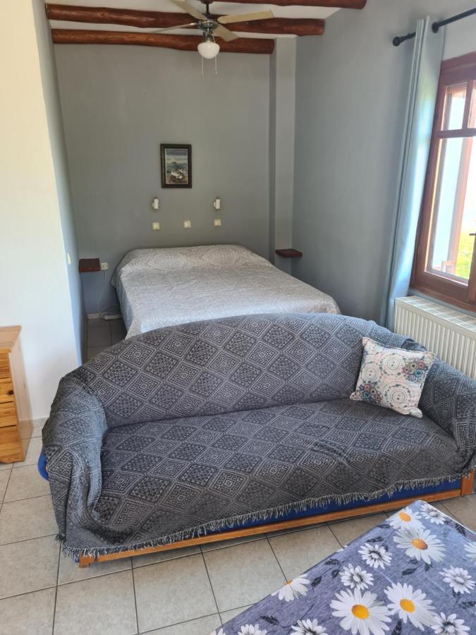 Raches  Spitikariotiko Panoramic Home מראה חיצוני תמונה