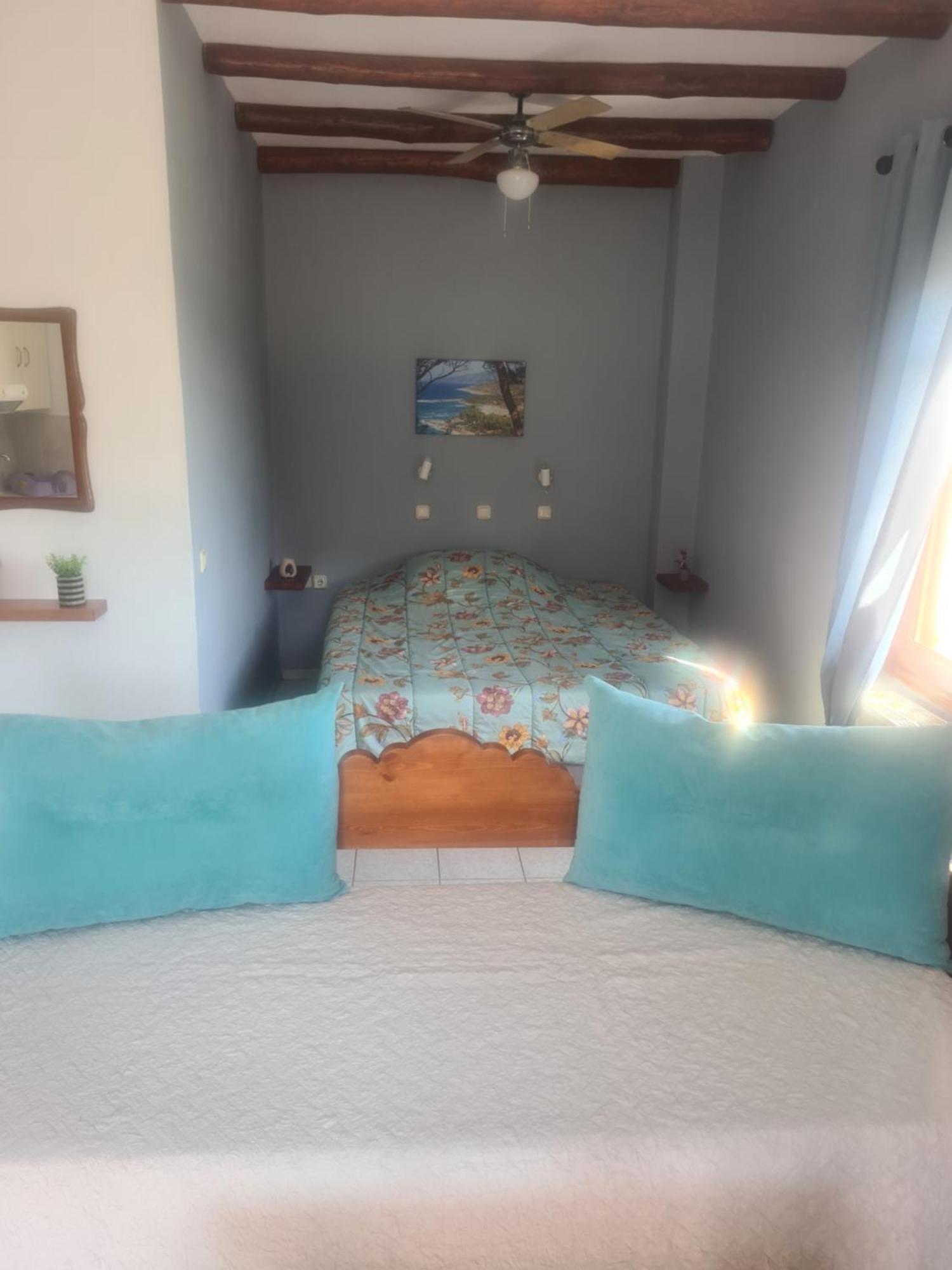 Raches  Spitikariotiko Panoramic Home מראה חיצוני תמונה