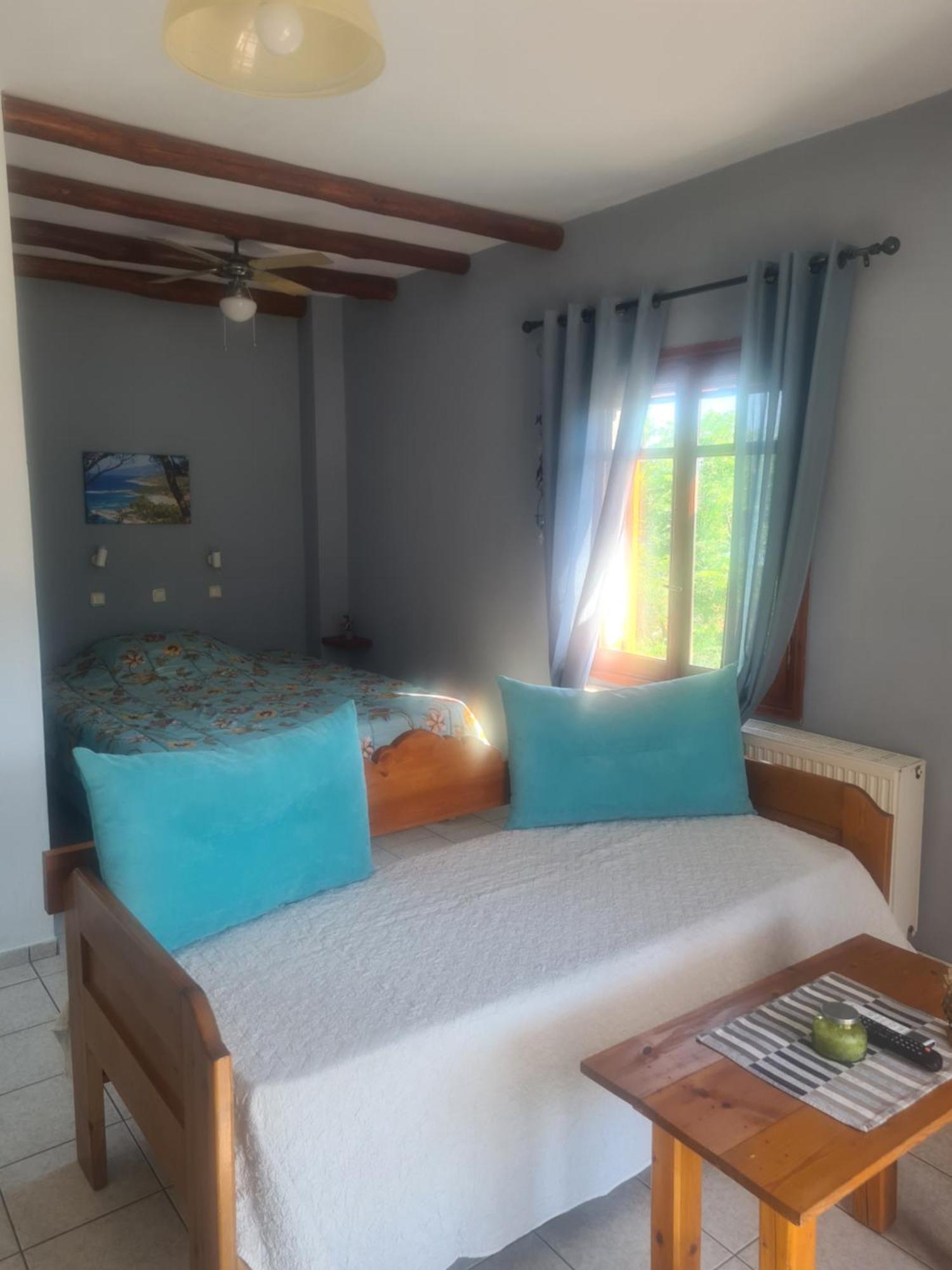 Raches  Spitikariotiko Panoramic Home מראה חיצוני תמונה